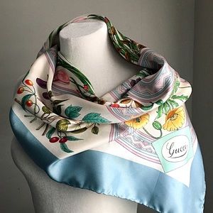 GUCCI | Vintage Silk Scarf